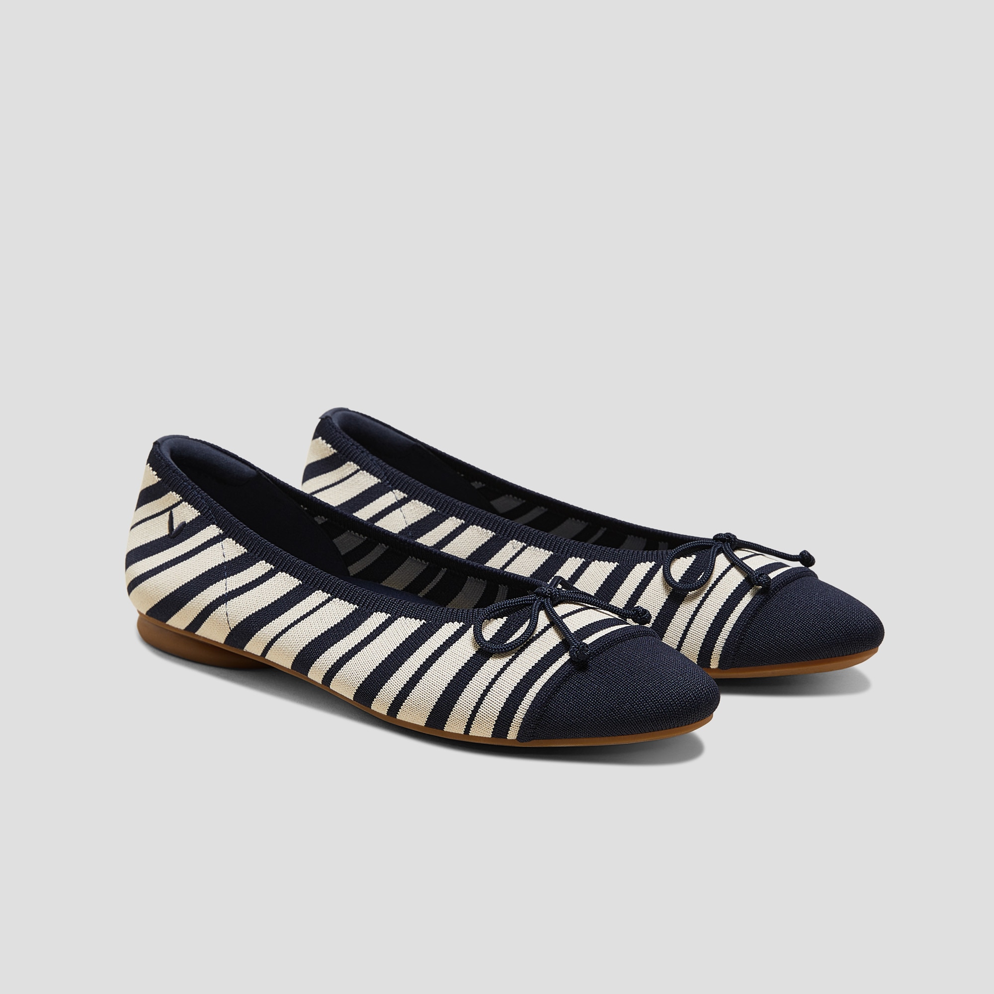 Tiana Almond-Toe Bow Flats - Sustainable & Washable | VIVAIA