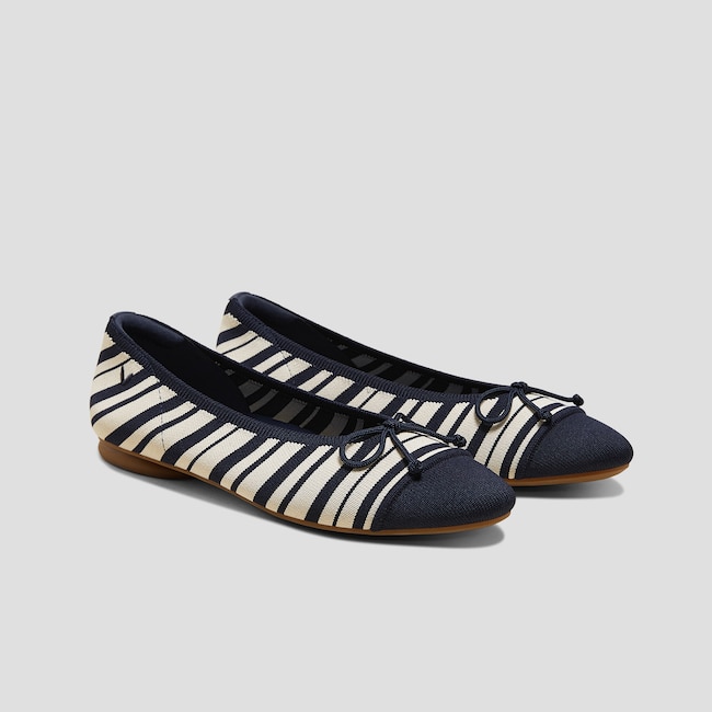 Almond-Toe Bow Flats (Tiana)