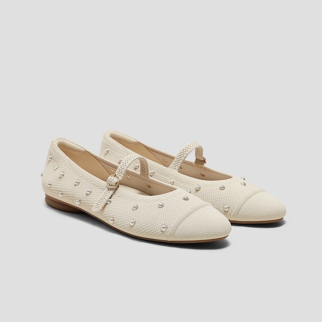 Almond-Toe Mary-Jane AdaptAll™ (Tamia Mary-Jane)