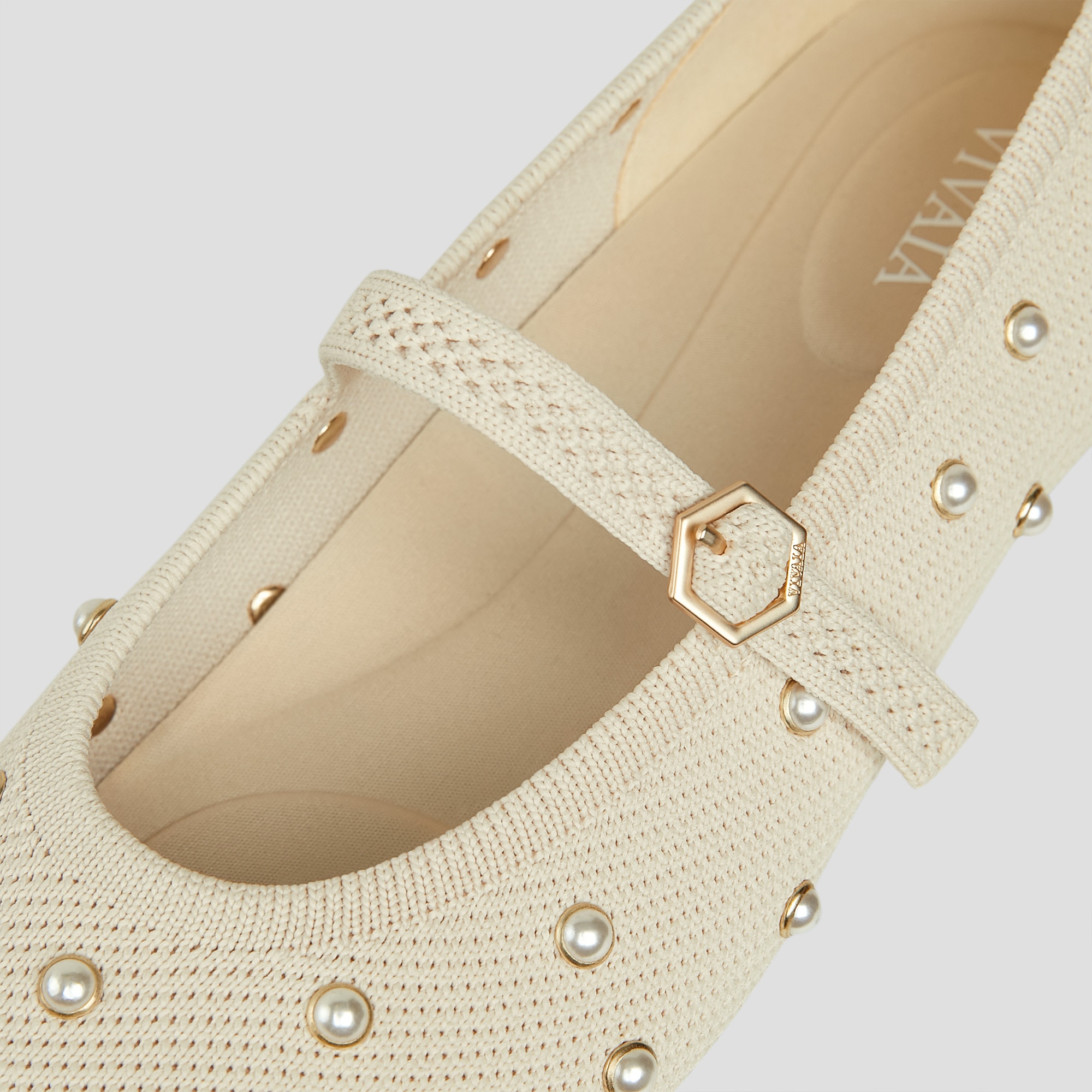 ☆*に様 【一回着用　インソール新品】VIVAIA Tamia Mary-Jan 一回着用 インソール新品】VIVAIA Tamia Mary-Jane - メルカリ