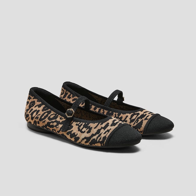 Almond-Toe Mary-Jane AdaptAll™ (Tamia Mary-Jane)