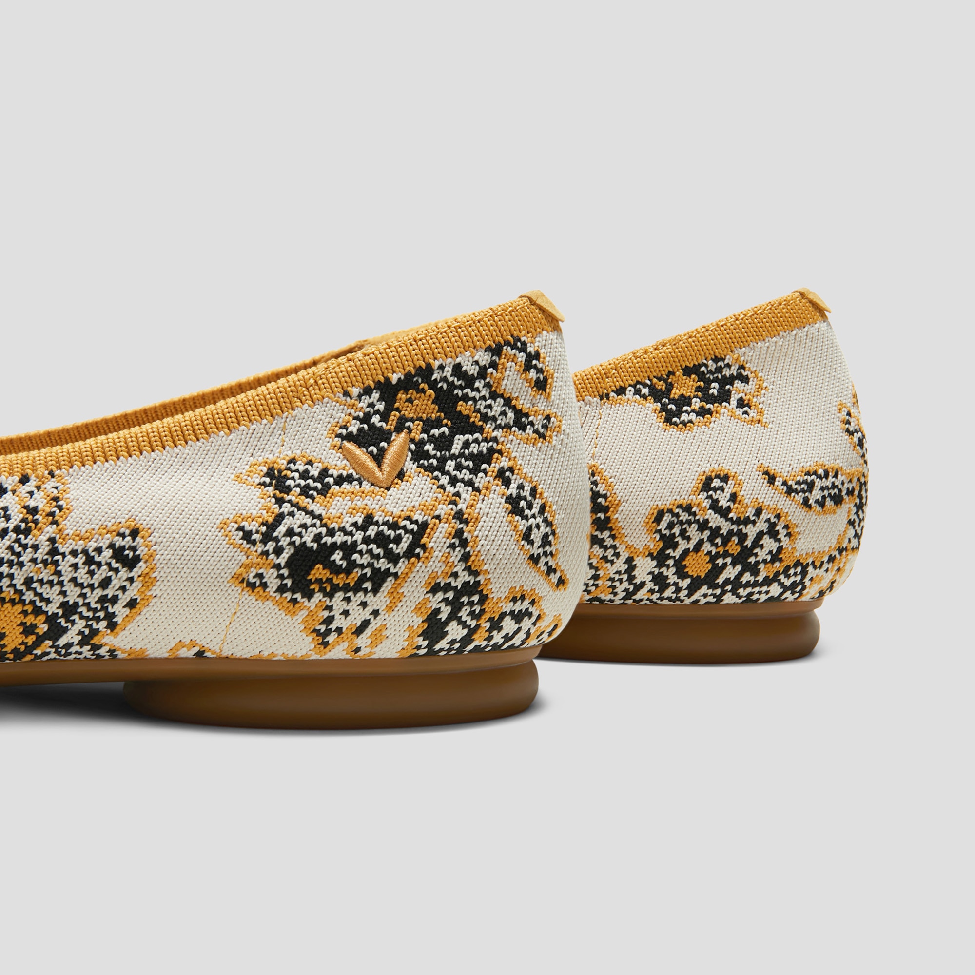 【れもん】Pikolinos×VIVAIA bibi Almond-Toe Knotted Flats (Bibi), IVORY GINGER BOTANICAL, EU40 | VIVAIA