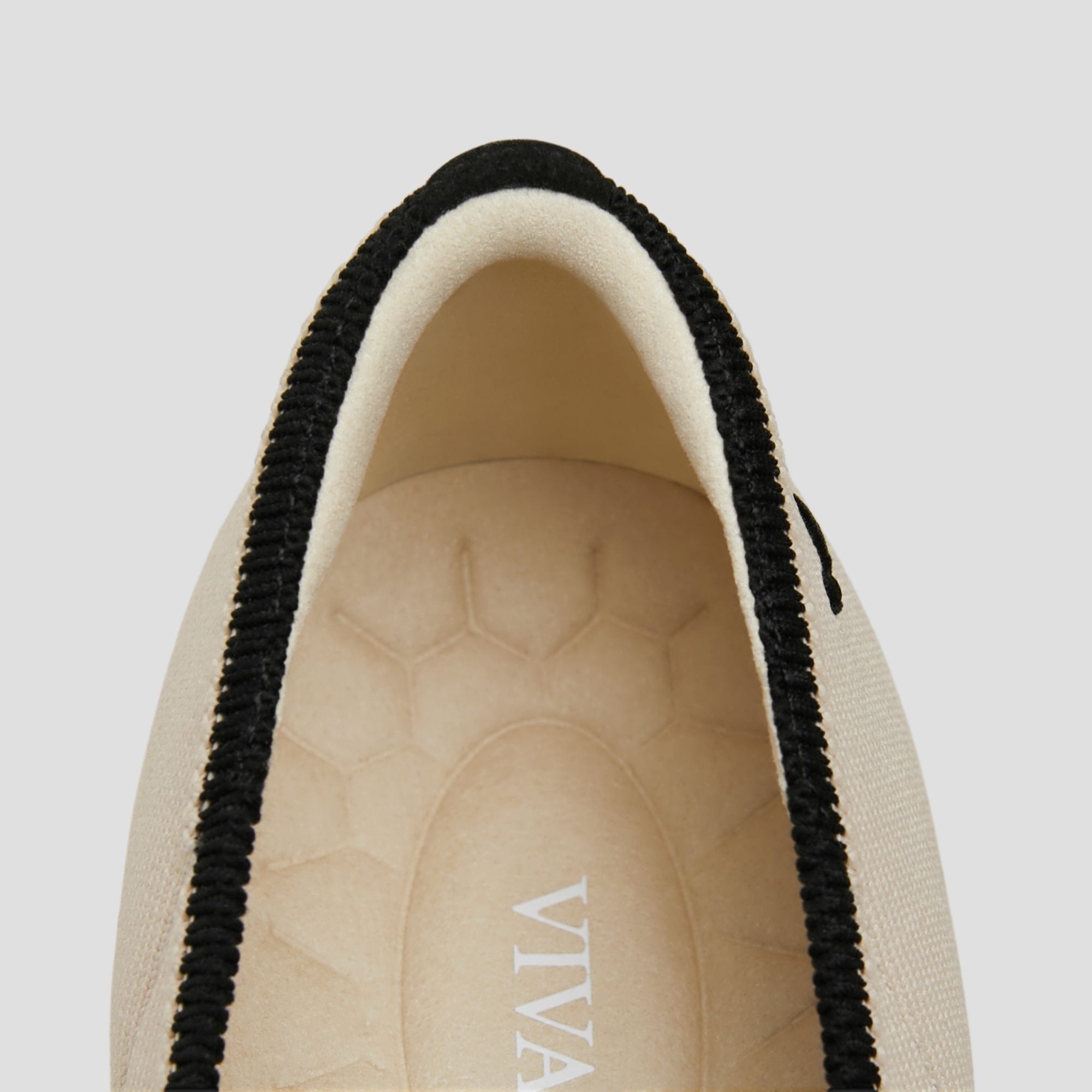 Almond-Toe Stress Free Chunky Heels (Julie Arch Pro), IVORY