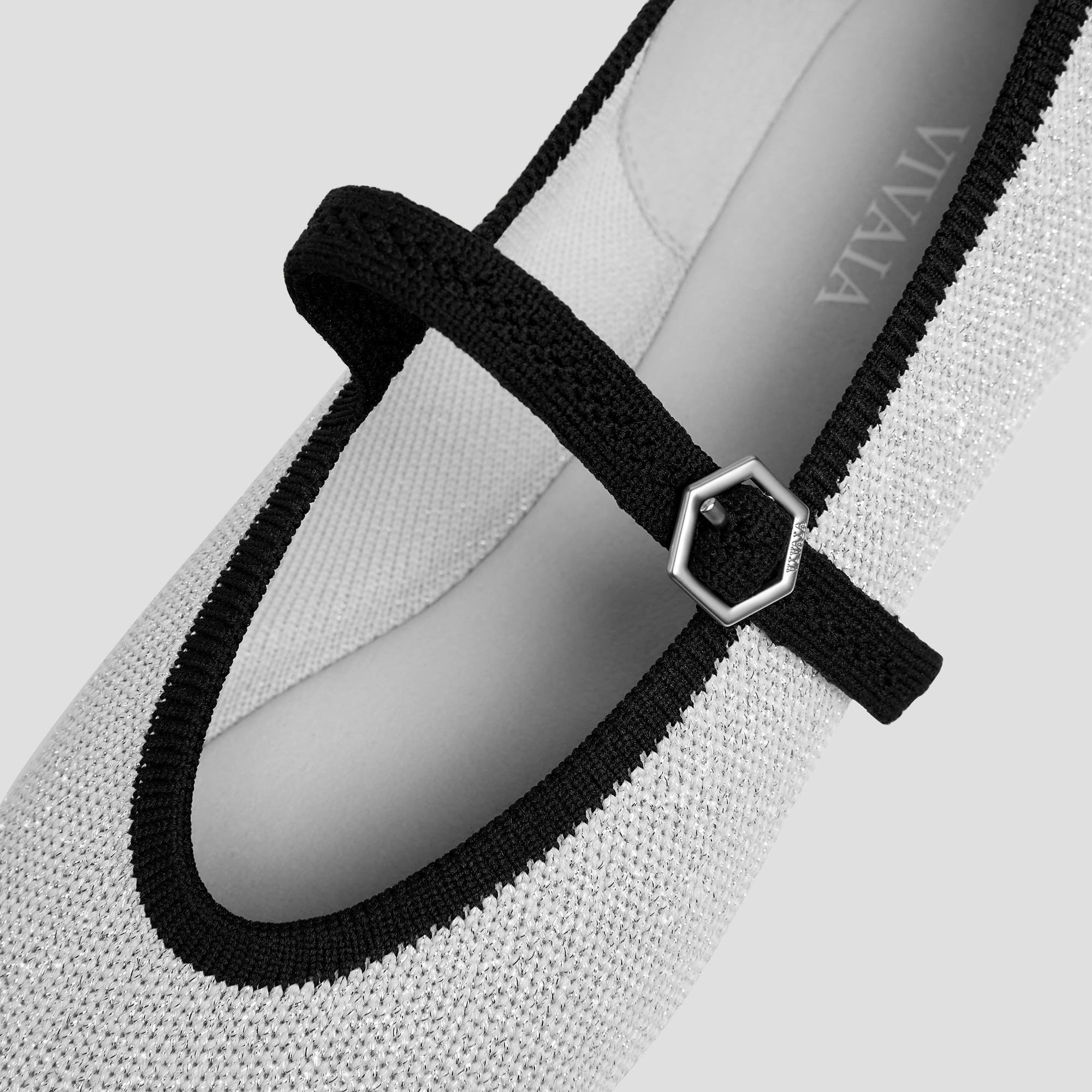 Almond-toe Mary-Jane AdaptAll™（Nelly), METALLIC DIAMOND BLACK