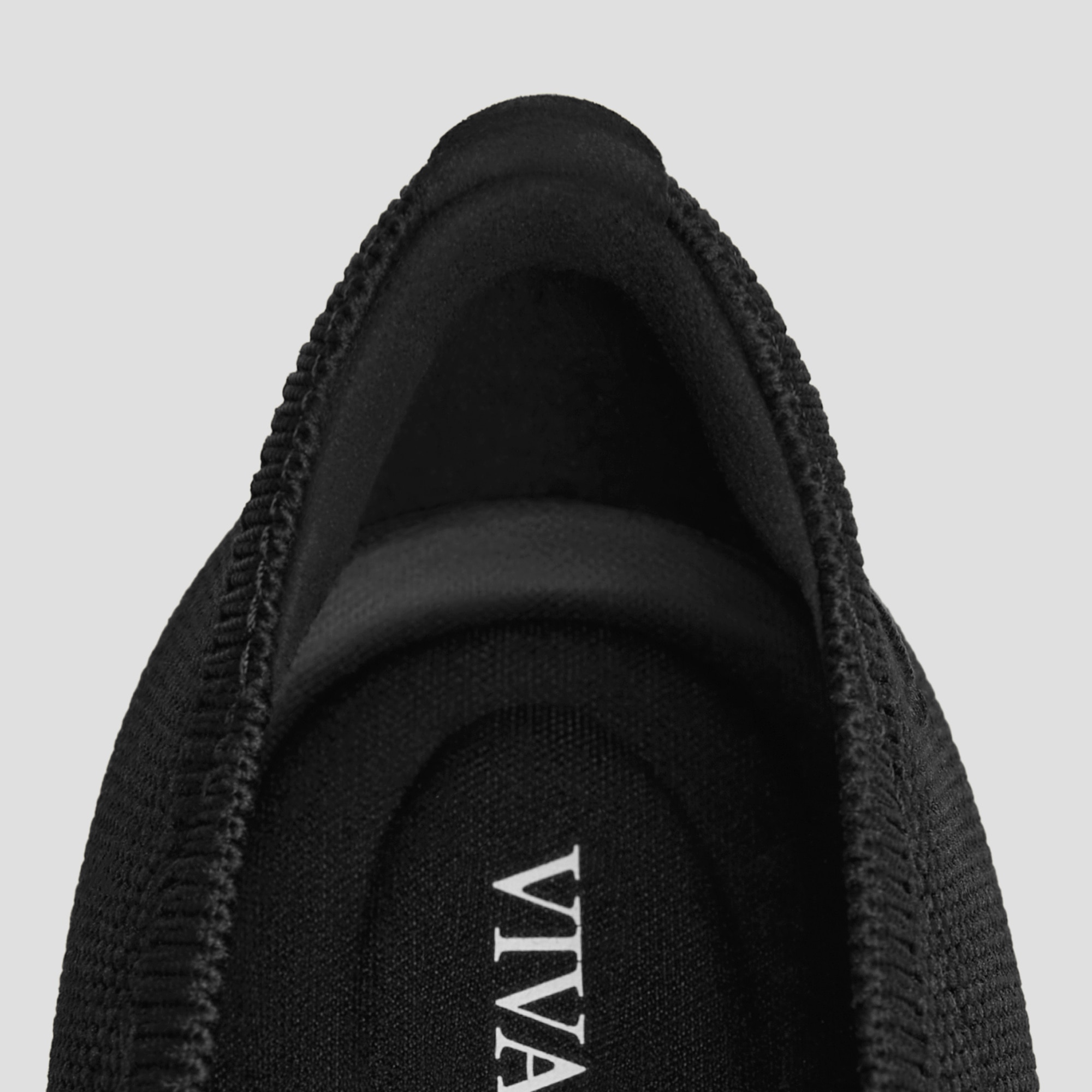 Pointed-Toe Bow Flats (Azura), Black, EU39 | VIVAIA