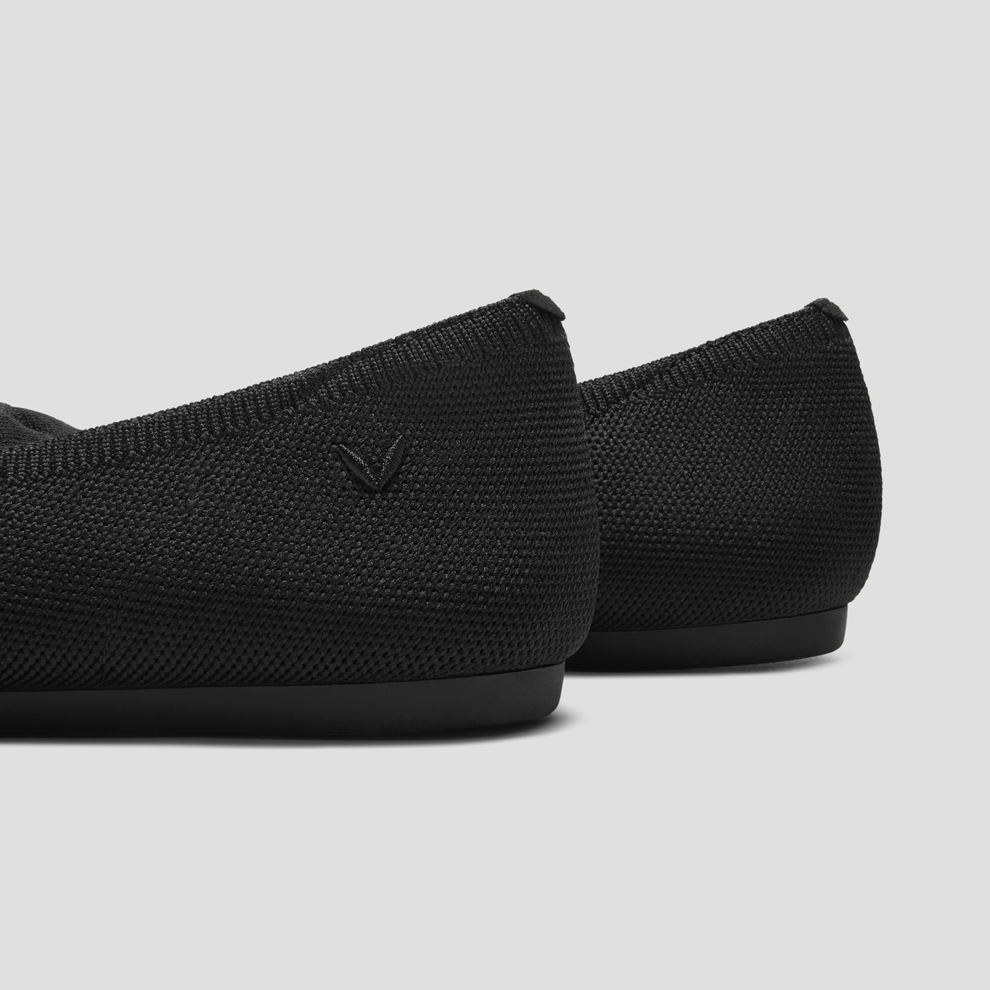 Pointed-Toe Bow Flats (Azura), Black, EU39 | VIVAIA