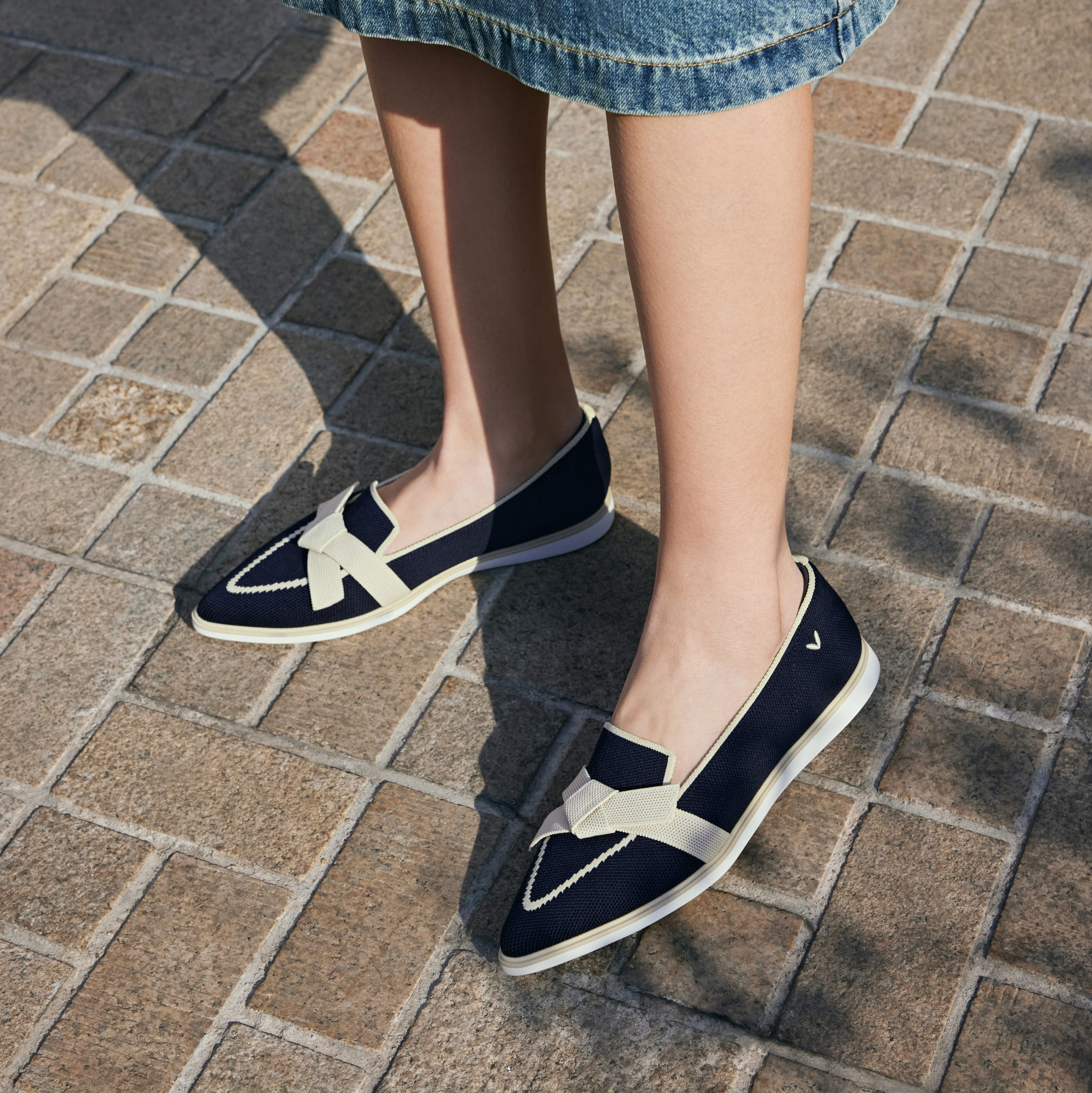 VIVAIA ヴィヴァイア　サイズ　37 VIVAIA フラットシューズ ビバイア 37 ブラック 未使用 美品 黒 VIVAIA