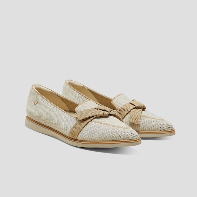 Water-Repellent Pointed-Toe Bow Loafers (Valentina）