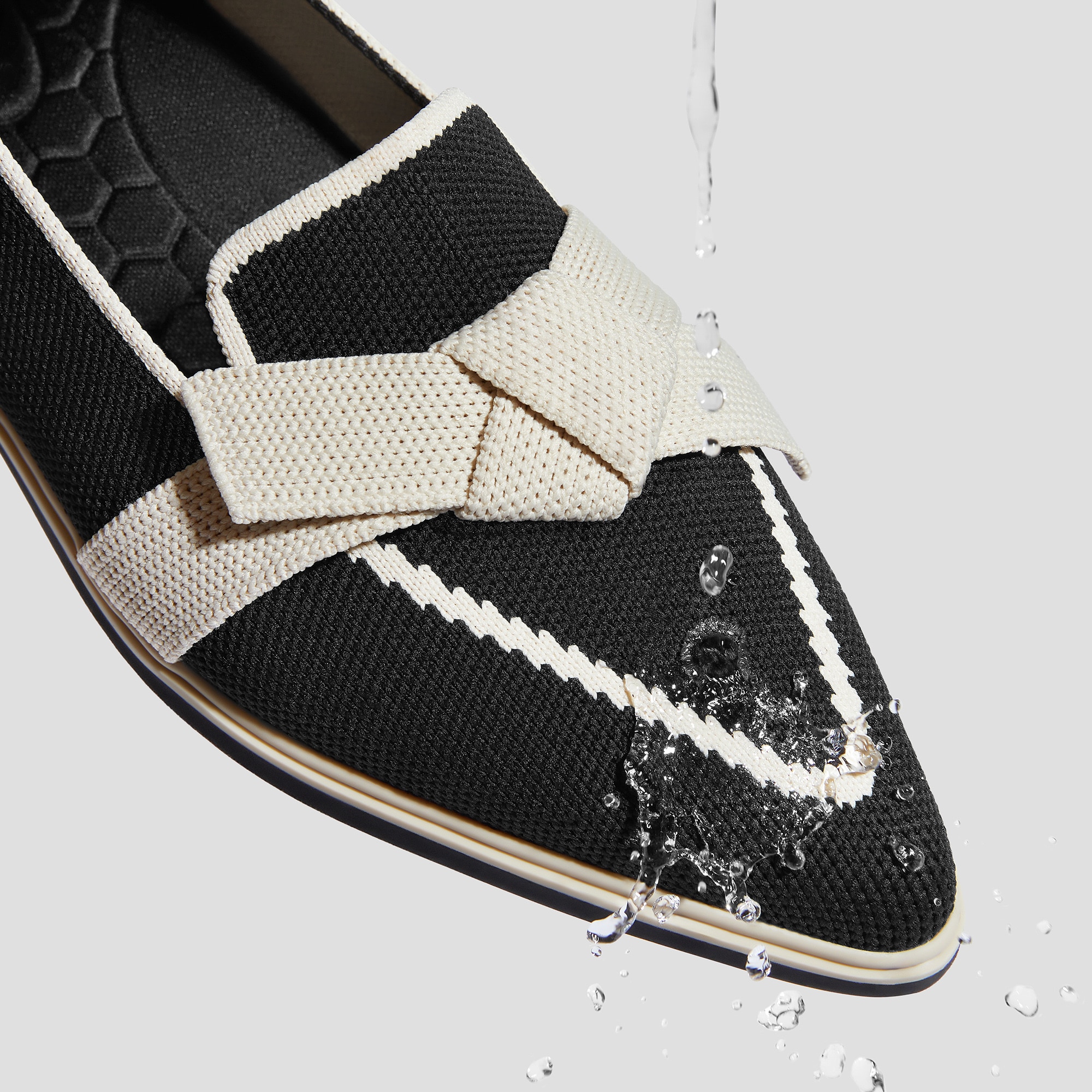 VIVAIA [Valentina] 撥水加工 ポインテッドトゥローファー VIVAIA [Valentina] 撥水加工 ポインテッドトゥローファー