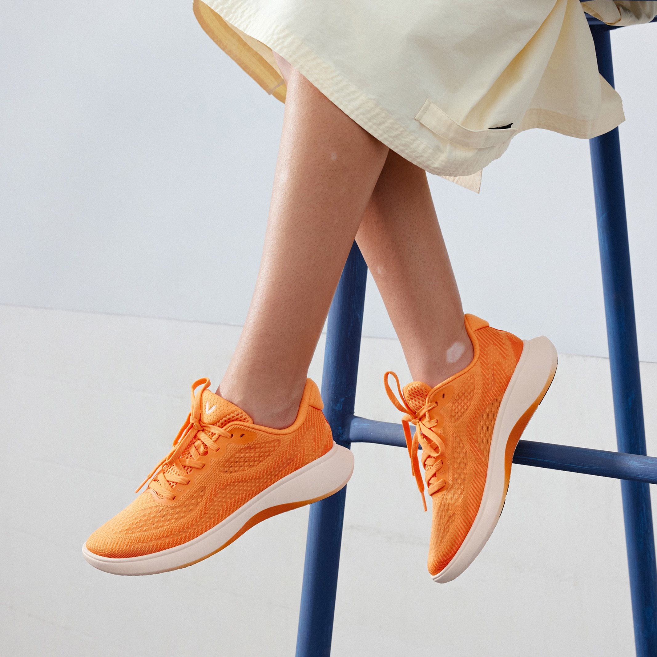 Unisex Sneaker Sliders (U-Leaf) - Mesh, ORANGE PEEL, EU35 | VIVAIA