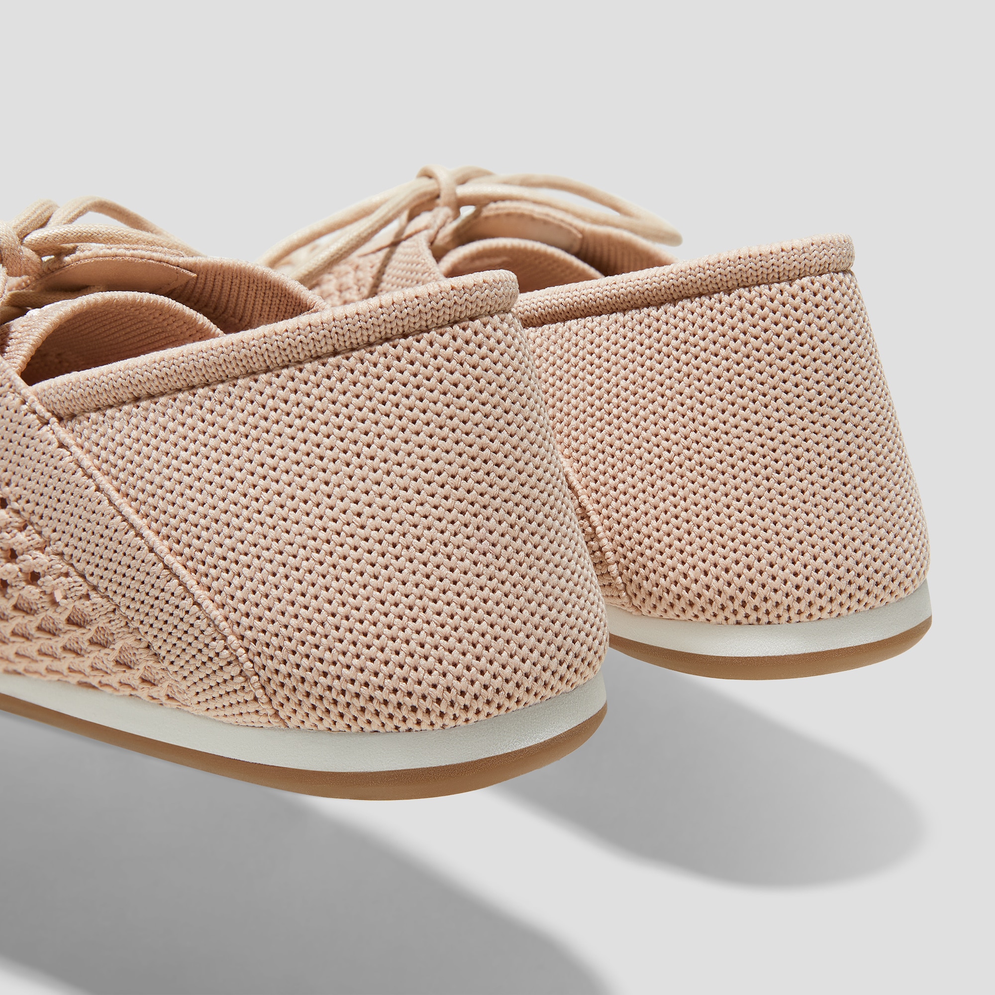 Round-Toe Lace-Up Mesh Sneakers (Yara), SHELL TINT, EU36 | VIVAIA