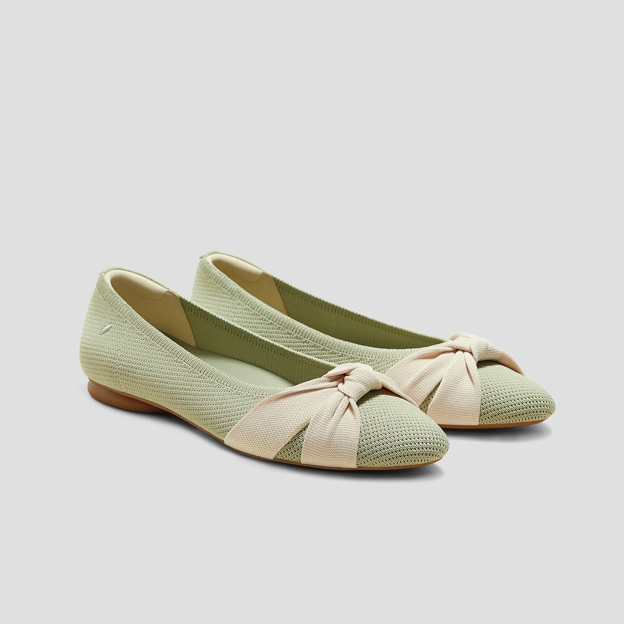 Bibi Almond-Toe Knotted Sustainable Flats | VIVAIA