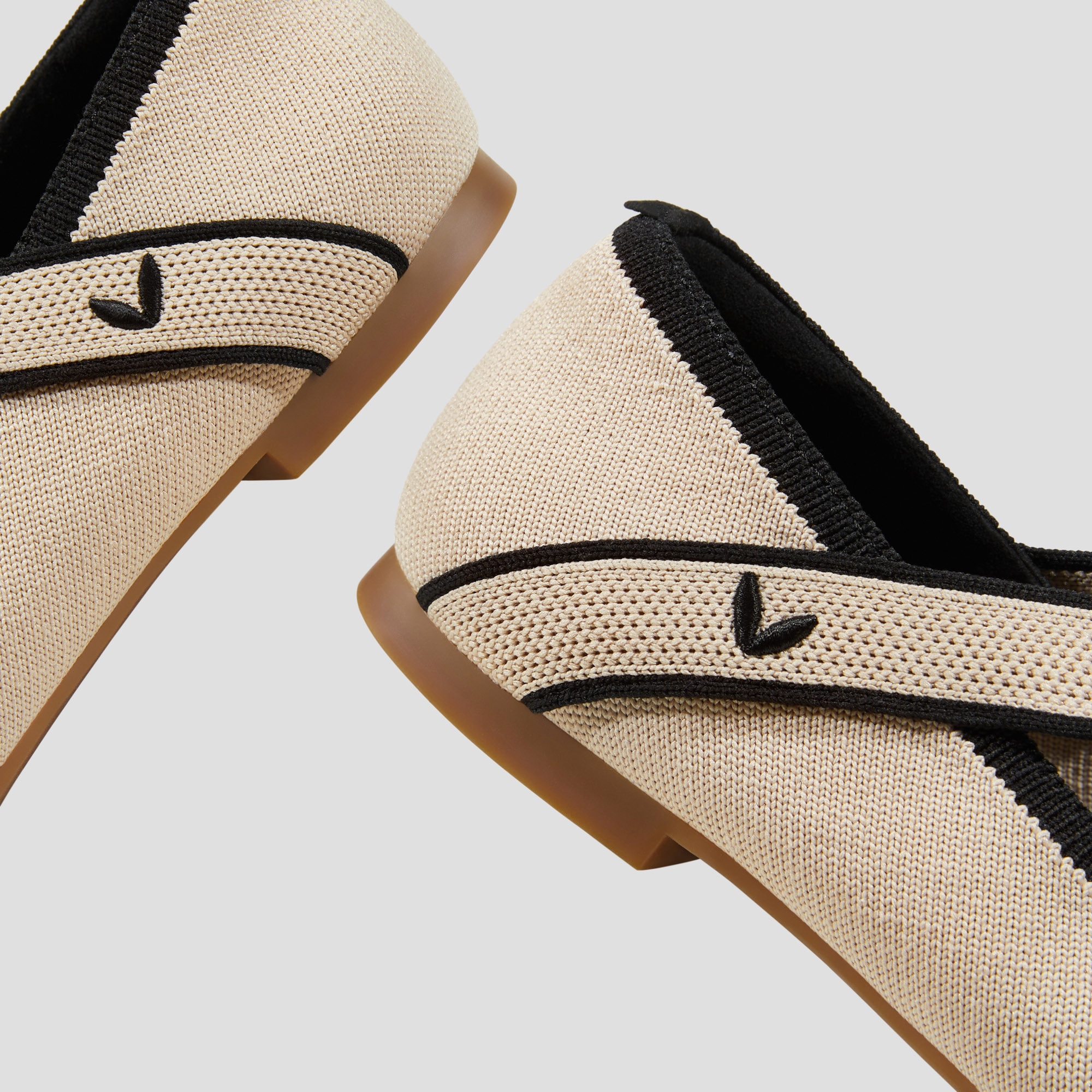 Almond-Toe Mary-Jane Flats (Nia), ALMOND BLACK, EU35 | VIVAIA