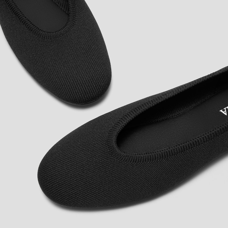 Almond-Toe Nude Flats (Nubia), Black, EU35 | VIVAIA