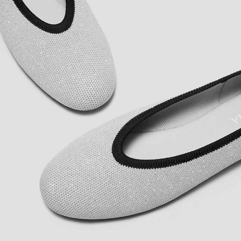 Almond-Toe Pressure-Free Flats (Nubia) + Rhinestone Chain, METALLIC DIAMOND BLACK + SILVER, EU35 | VIVAIA