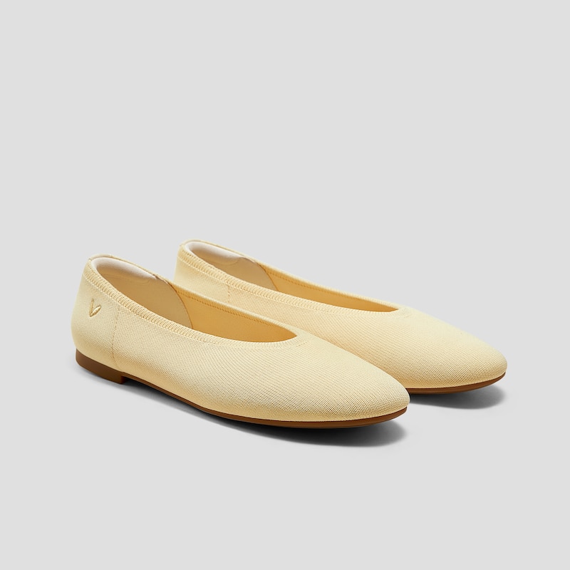 Almond-Toe Nude Flats (Nubia), BUTTERMILK, EU35 | VIVAIA