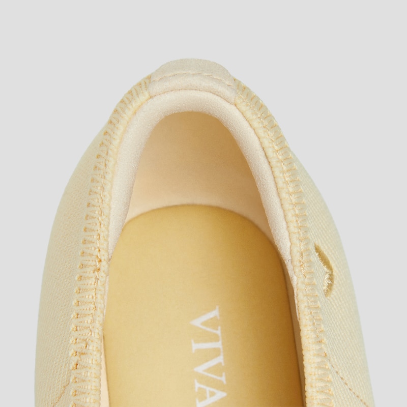 Almond-Toe Nude Flats (Nubia), BUTTERMILK, EU35 | VIVAIA