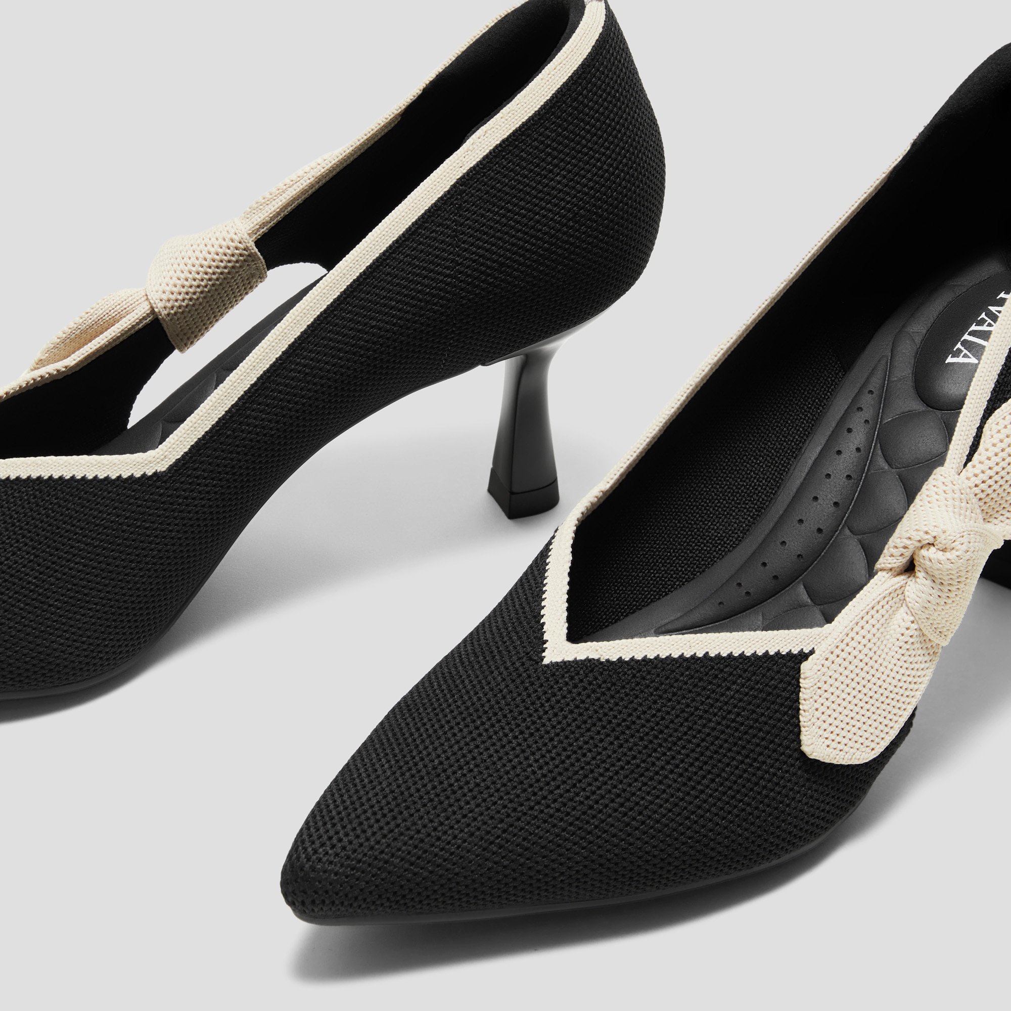 Pointed-Toe Bow Stilettos (Ashley), BLACK IVORY, EU35 | VIVAIA
