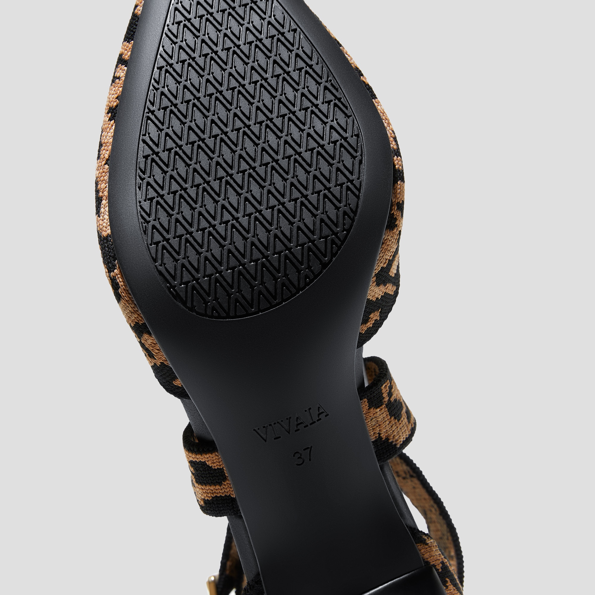 Pointed-Toe Cross-Strap Stilettos (Anabelle), MINI LEOPARD, EU35