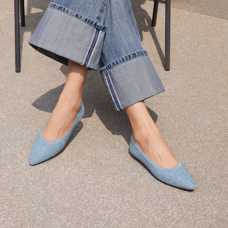Aria 5 ° Pointed-Toe Ballet Flats in Light Denim Crochet | VIVAIA