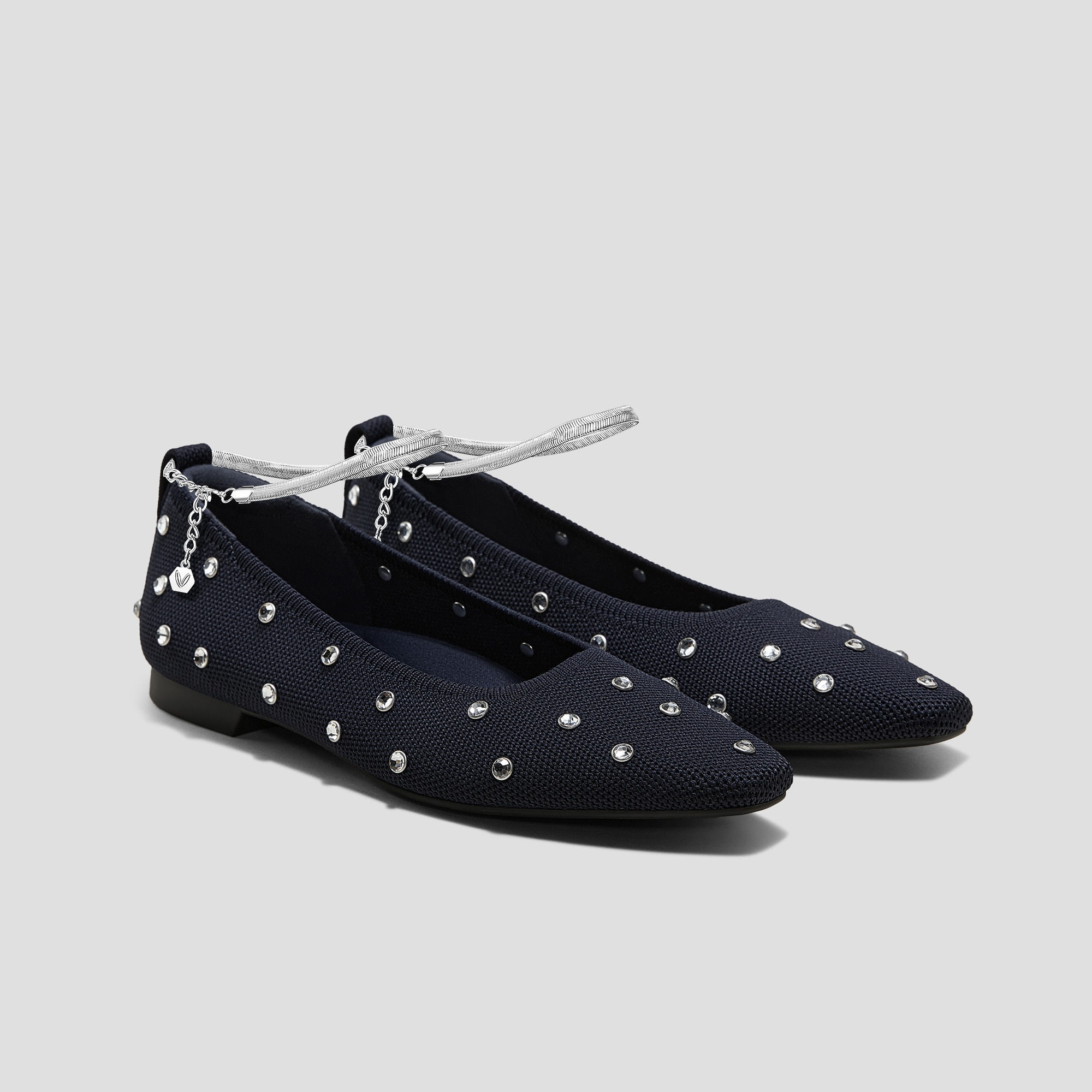 [Kathleen + Vanda] ミニスクエアトゥ アンクレット フラット Mini Square-Toe Flats (Kathleen) + Anklets | VIVAIA