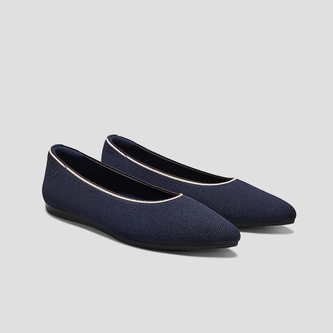 Pointed-Toe Ballet Flats (Aria 5°)