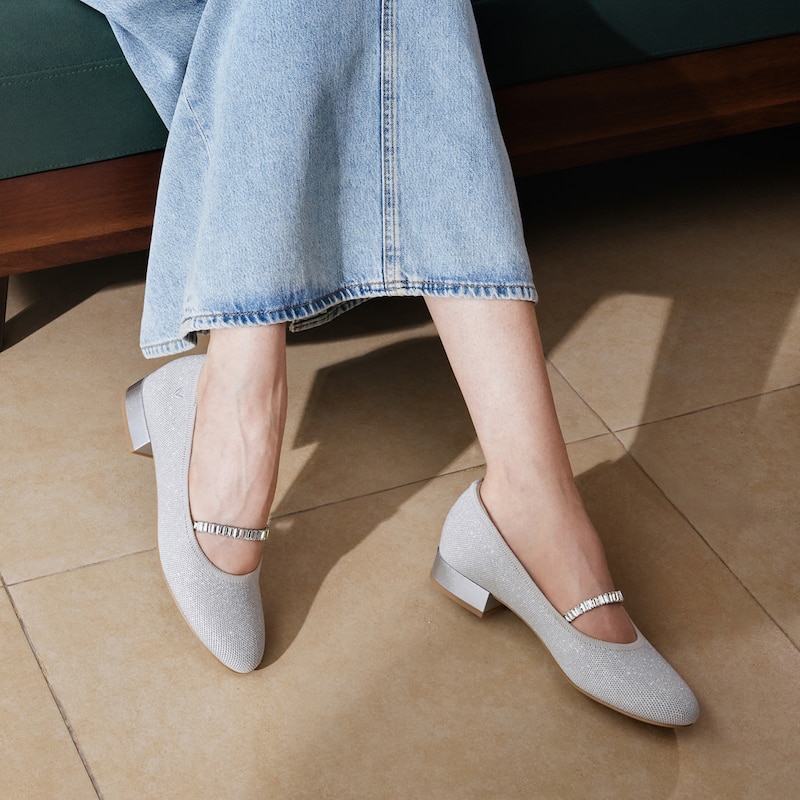 Round-Toe Block Heel Pumps (Barbara) + Rhinestone Chain, METALLIC DIAMOND + SILVER, EU36.5 | VIVAIA