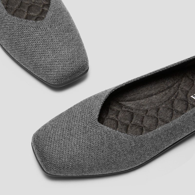 Lightweight Square-Toe V-Cut Flats (Margot Walker), RICH GREY WOOL, EU35 | VIVAIA