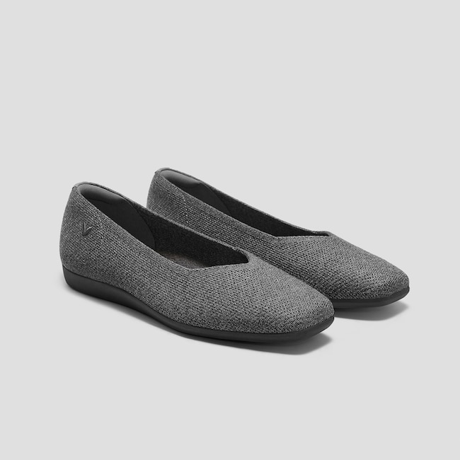 Lightweight Square-Toe V-Cut Flats (Margot Walker)
