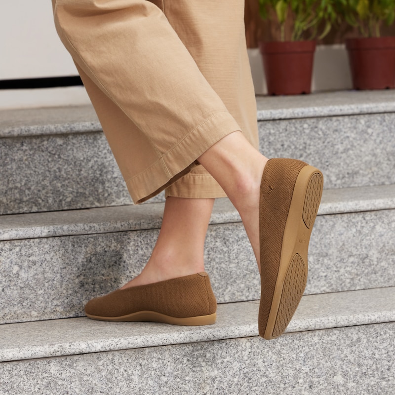 Lightweight Square-Toe V-Cut Flats (Margot Walker), CARAMEL WOOL, EU35 | VIVAIA