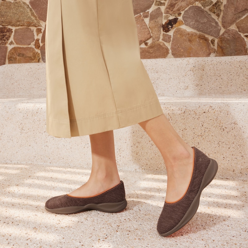 Water-Repellent Round-Toe All-Day Sneaker Flats (Izabel), COFFEE ORANGE, EU35 | VIVAIA