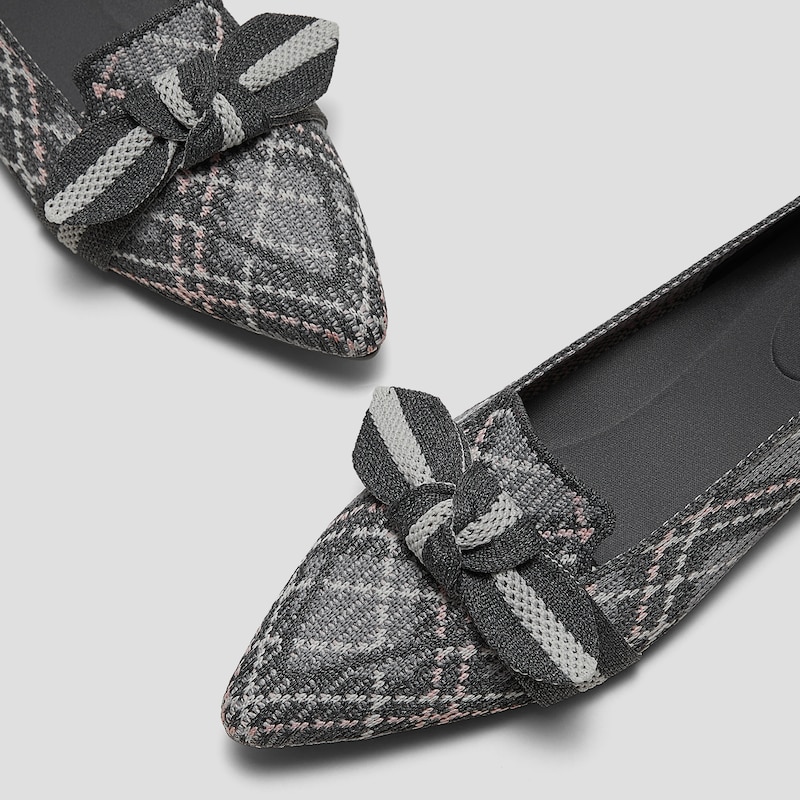 Pointed-Toe Bow Loafers (Michelle 2.0), LIGHT GREY LINED PLAID, EU35 | VIVAIA
