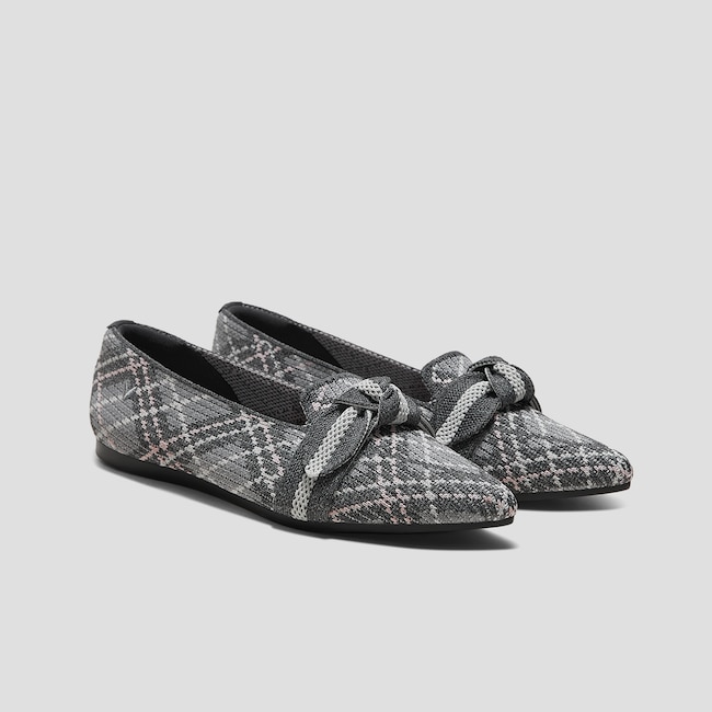 Pointed-Toe Bow Loafers (Michelle 2.0)