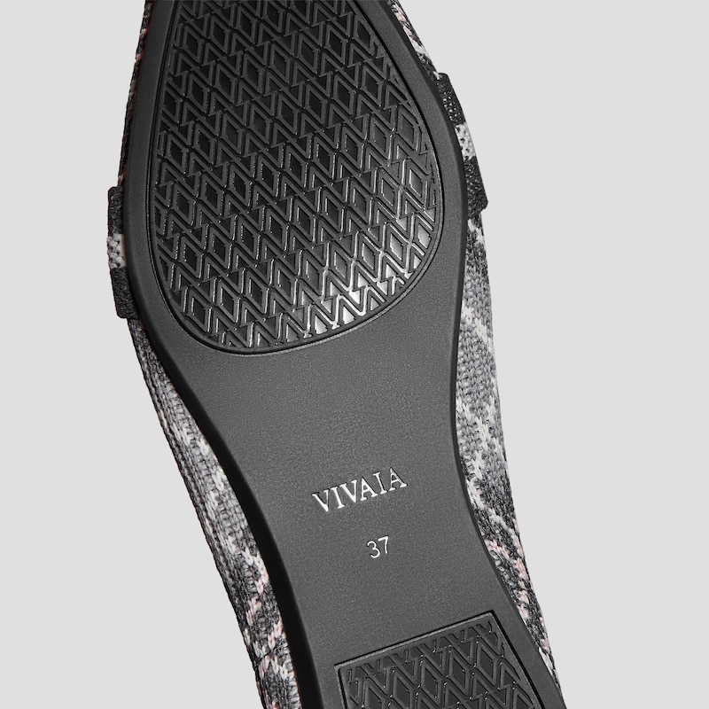 Pointed-Toe Bow Loafers (Michelle 2.0), LIGHT GREY LINED PLAID, EU35 | VIVAIA