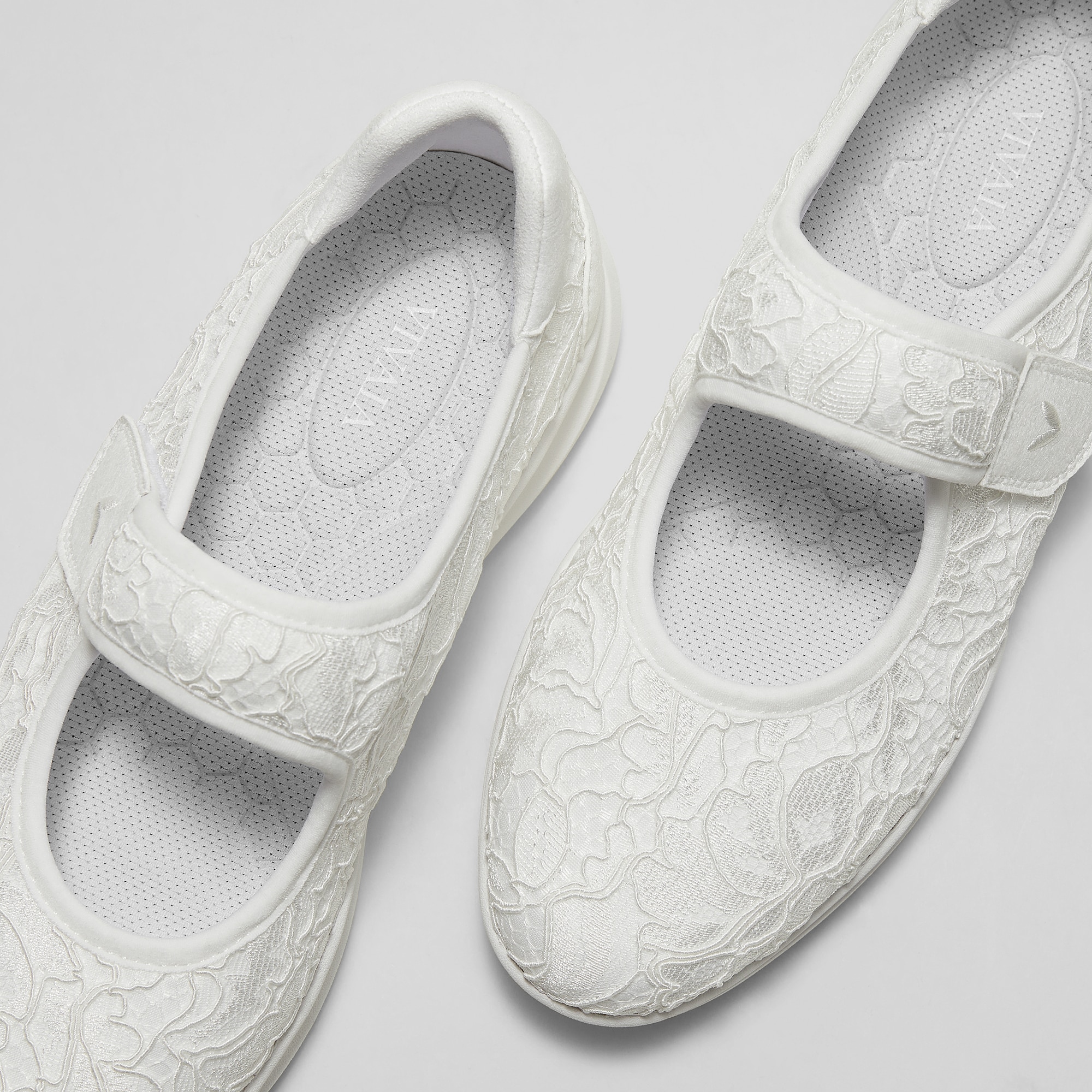 Walker Pro Lace Hybrid Mary Jane (Ivee), WHITE LACE, EU35 | VIVAIA