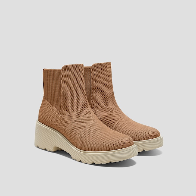 Round-Toe Chunky Platform Travel Boots (Everly)