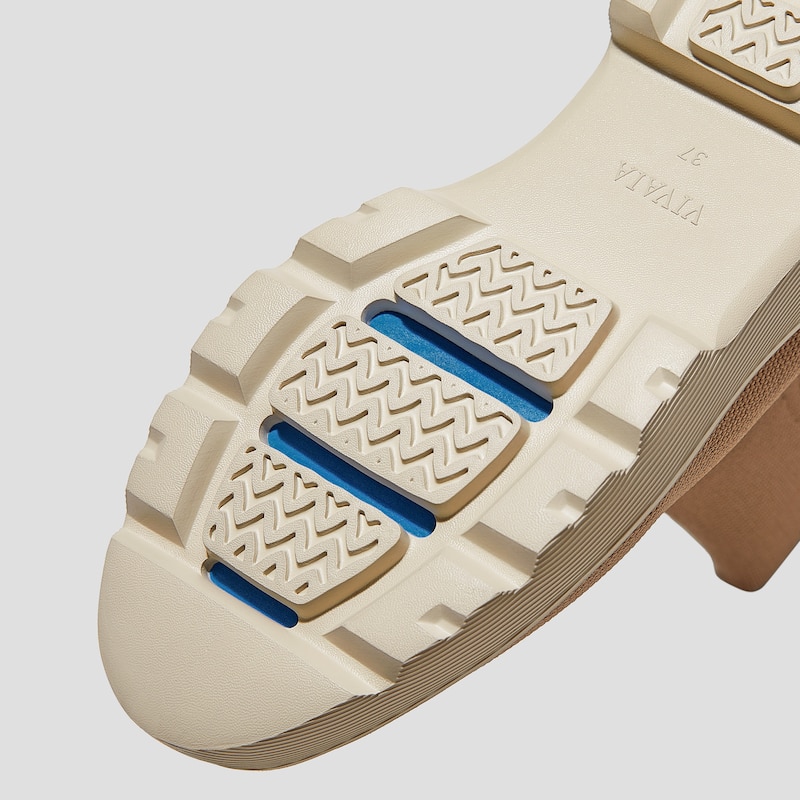 Round-Toe Chunky Platform Travel Boots (Everly), BROWN, EU39 | VIVAIA