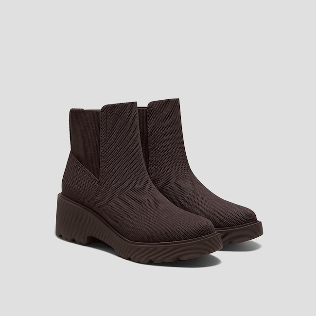 Round-Toe Chunky Platform Travel Boots (Everly)