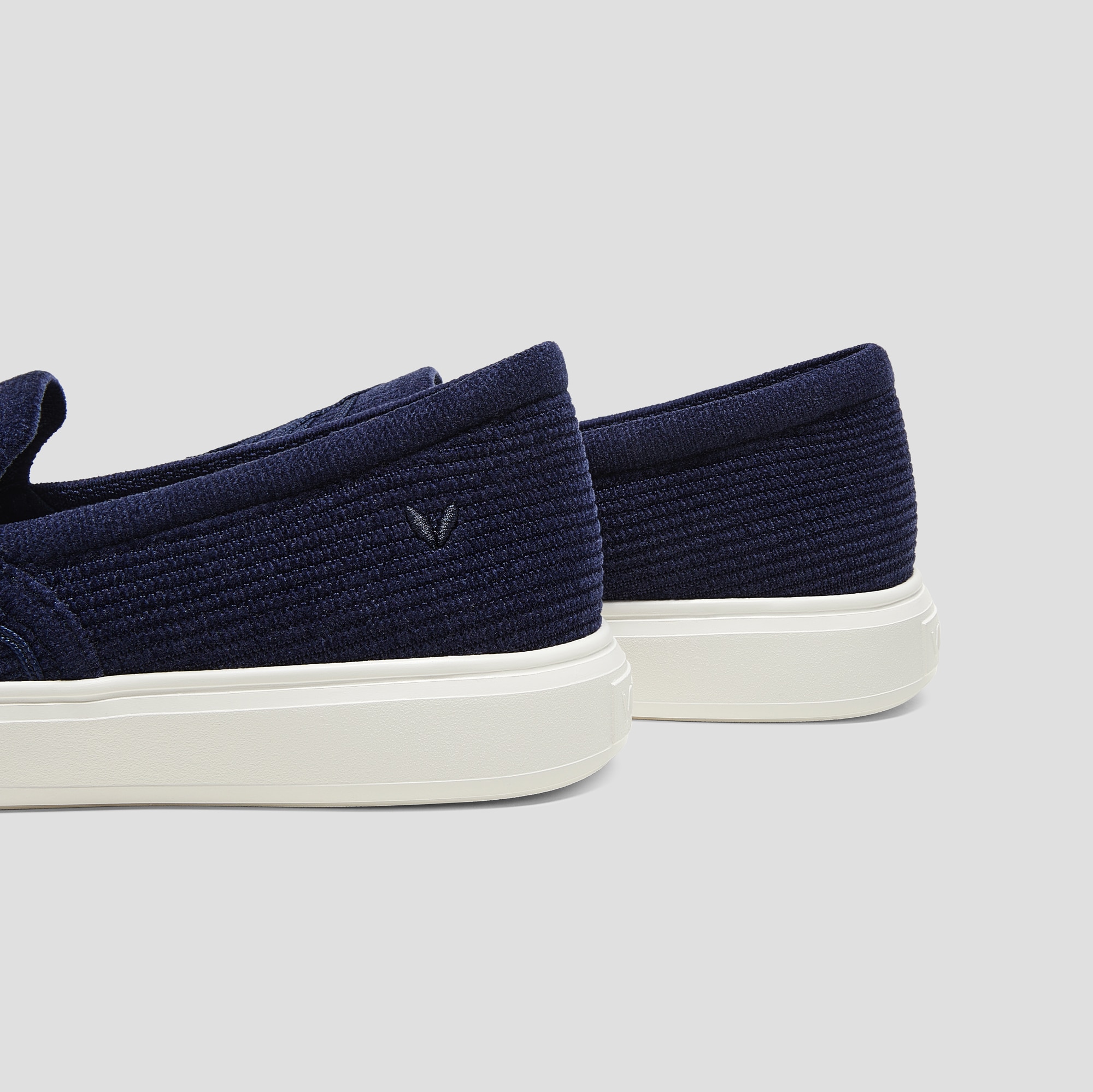 V-TUNE, NAVY, EU39 | VIVAIA