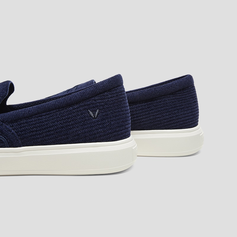 Classic Slip-On Unisex Sneakers (V-Tune), NAVY VELVET, EU38 | VIVAIA