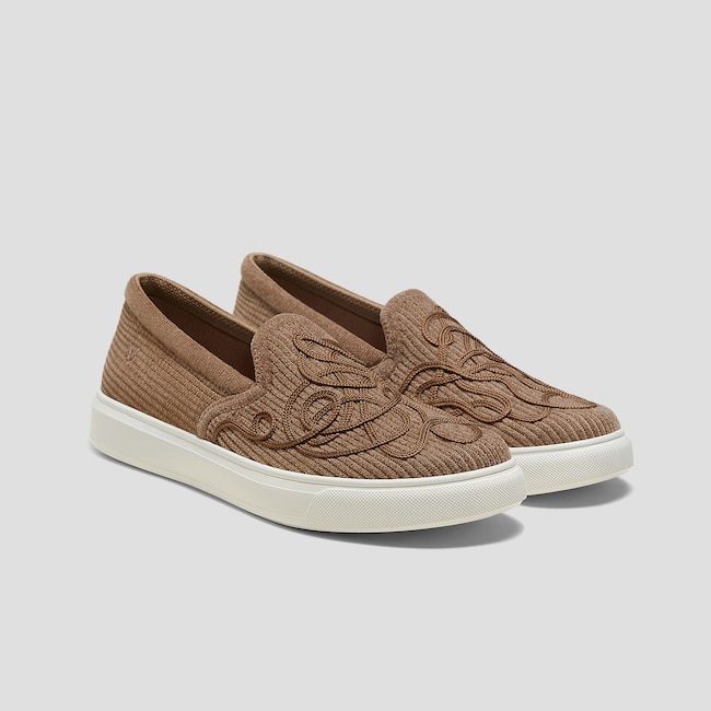 Classic Slip-On Unisex Sneakers (V-Tune)