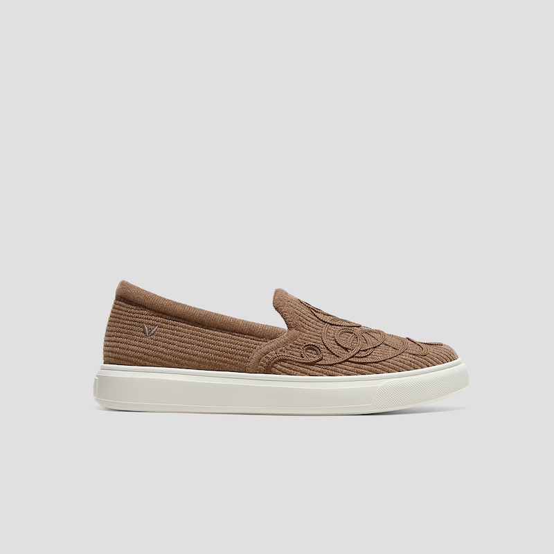 Classic Slip-On Unisex Sneakers (V-Tune), LIGHT ESPRESSO VELVET, EU38 | VIVAIA