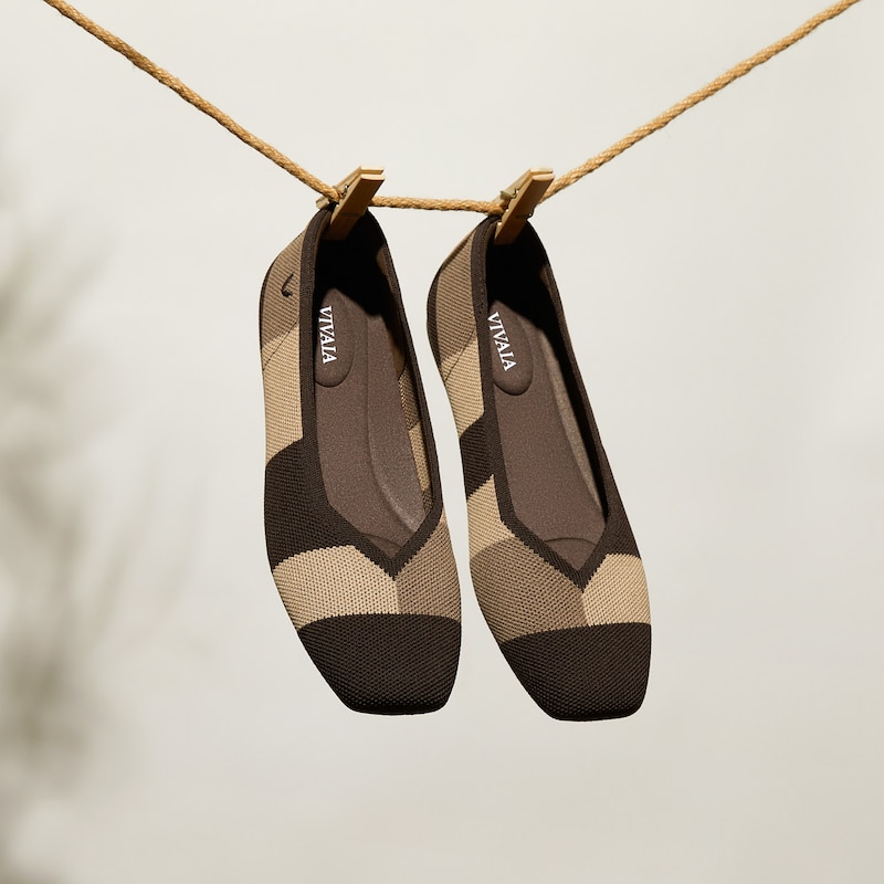Square-Toe V-Cut Flats (Margot 2.0), BROWN BLOCK, EU42 | VIVAIA