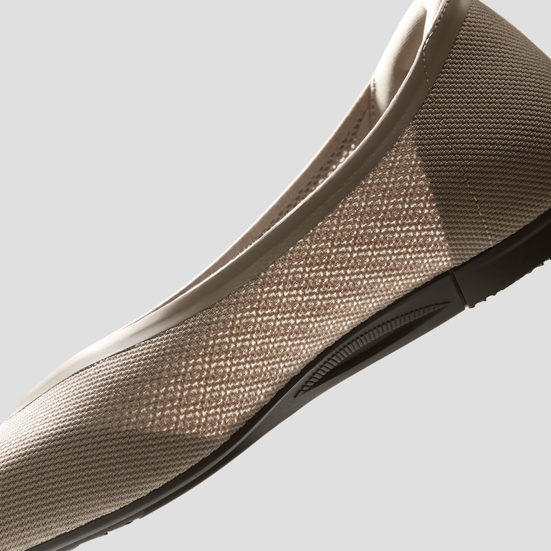 Pointed-Toe Dual-Cushion City Flats (Ecostitch™️ Flat Pro), TAUPE, EU39 | VIVAIA