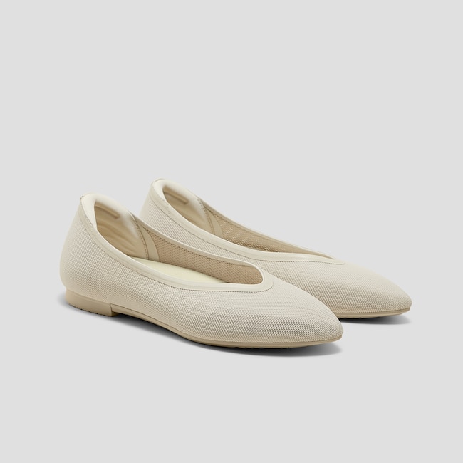 Pointed-Toe Dual-Cushion City Flats (Ecostitch™️ Flat Pro)