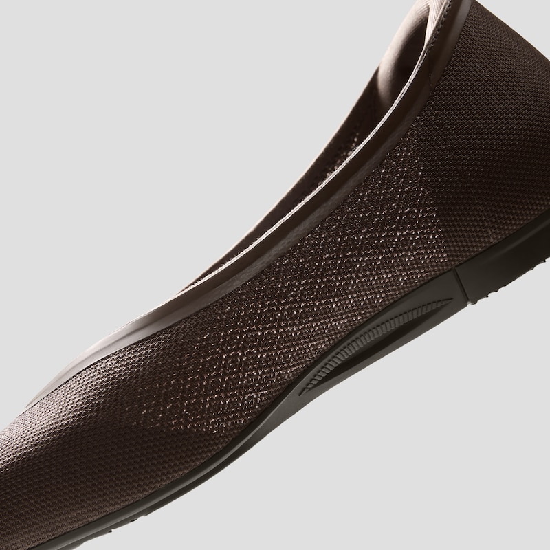 Pointed-Toe Dual-Cushion City Flats (Ecostitch™️ Flat Pro), Chocolate, EU38 | VIVAIA