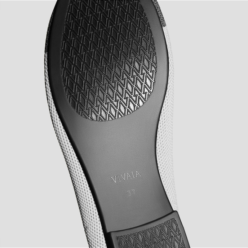 Round-Toe Embroidered Loafers (Audrey), OYSTER RICH GREY - MOO CAT, EU39 | VIVAIA