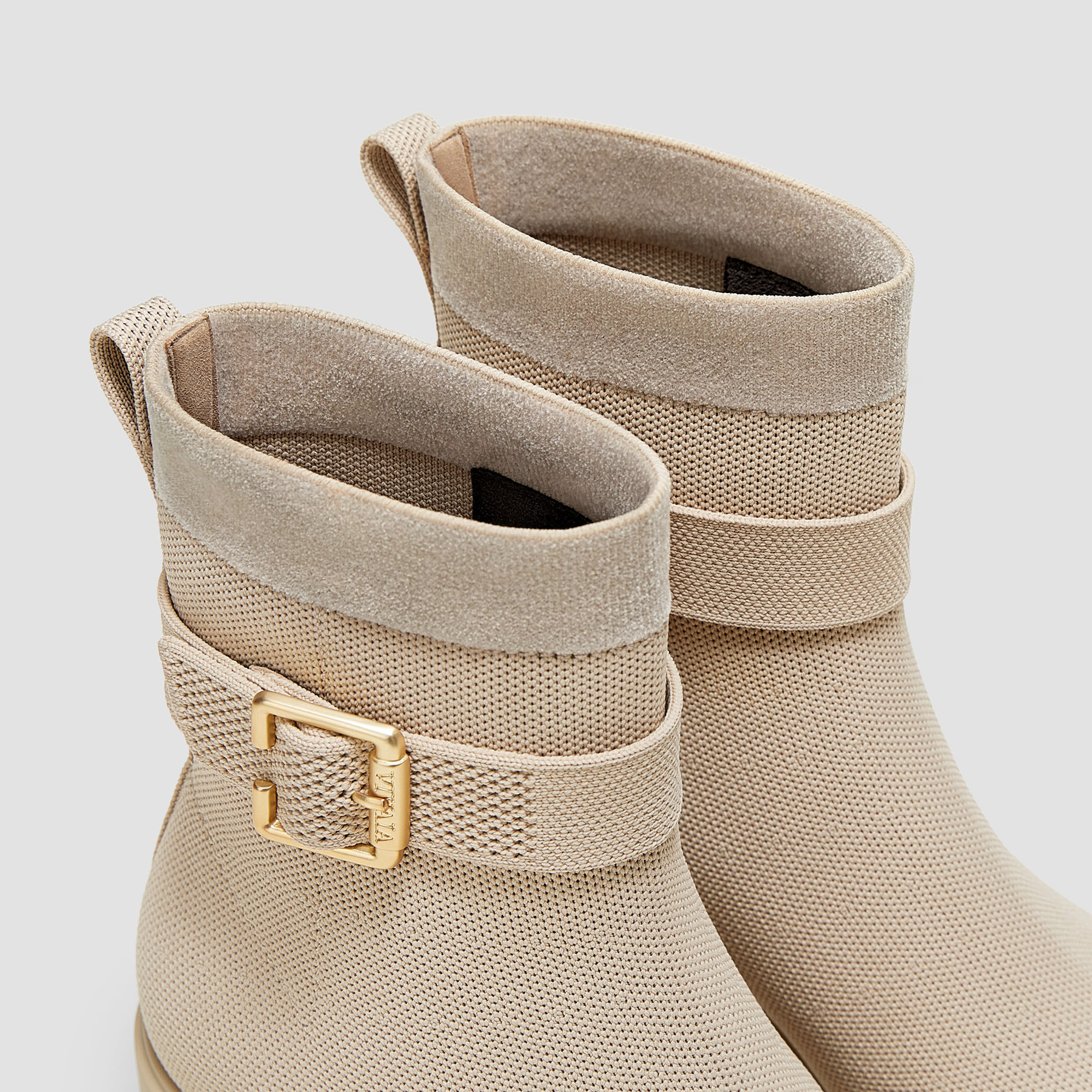 Square-Toe Water-Repellent Heeled Boots (Gisella), ALMOND, EU35