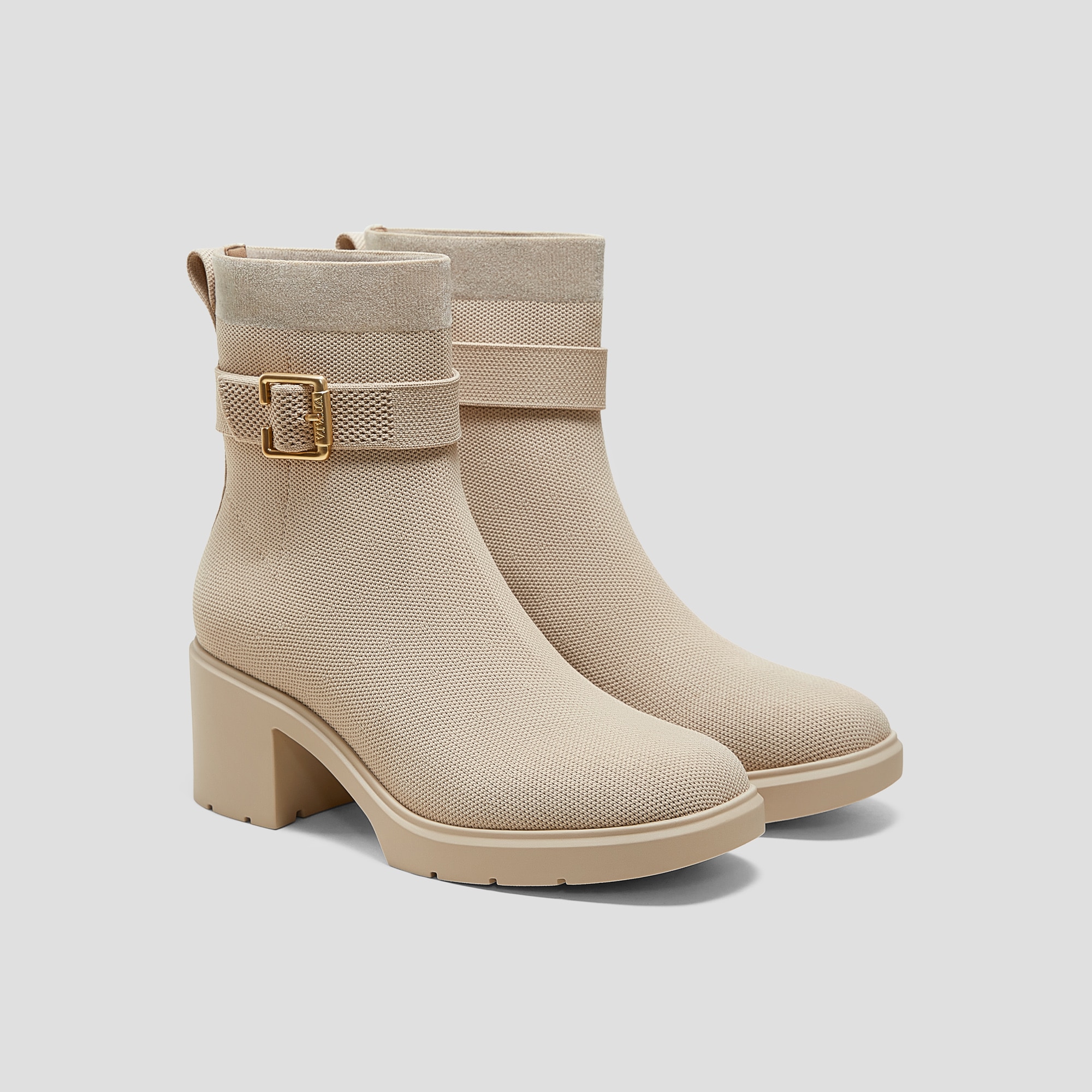 Square-Toe Water-Repellent Heeled Boots (Gisella), ALMOND