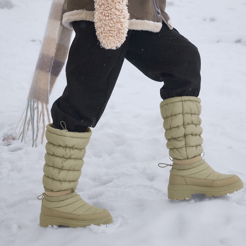 PufferTherm Leg Warmers, CARDAMOM WATER RPT, ONE-SIZE | VIVAIA